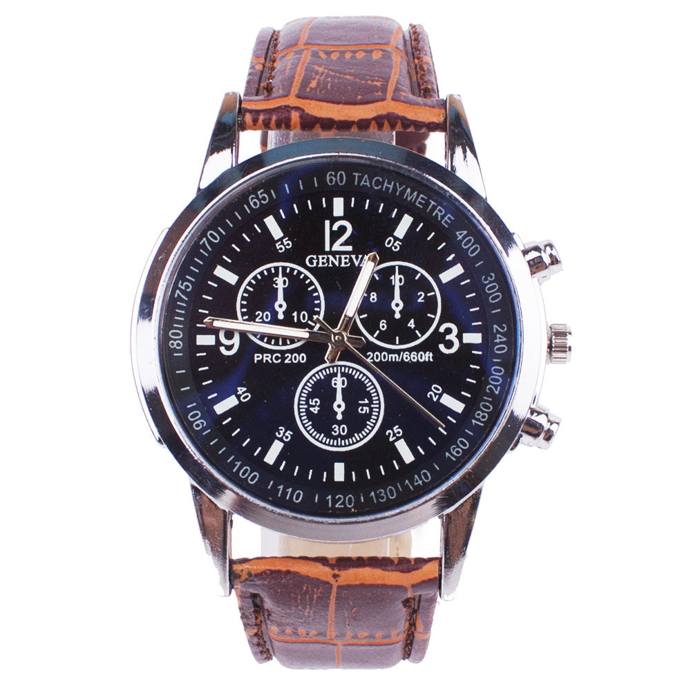Men´s watch with brown leather strap and blue dial.